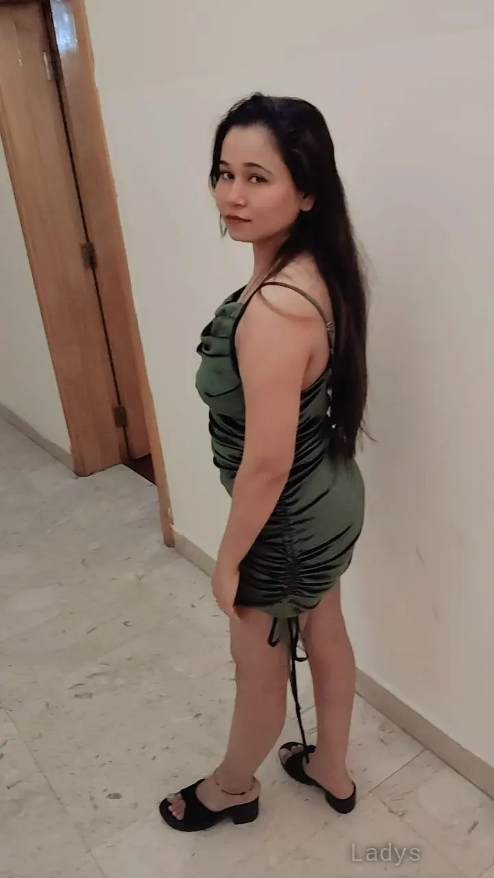 Esha, 23 years old Ajman escort girl with big tits, height 167 sm, Weight kg
