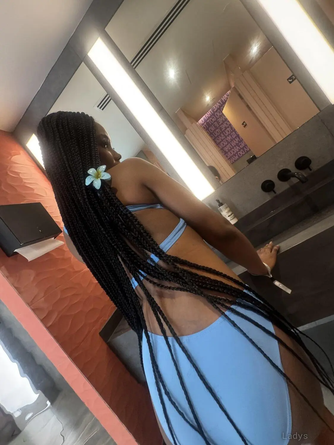 Sandy, 21 years old Ajman escort girl with big tits, height 163 sm, Weight kg