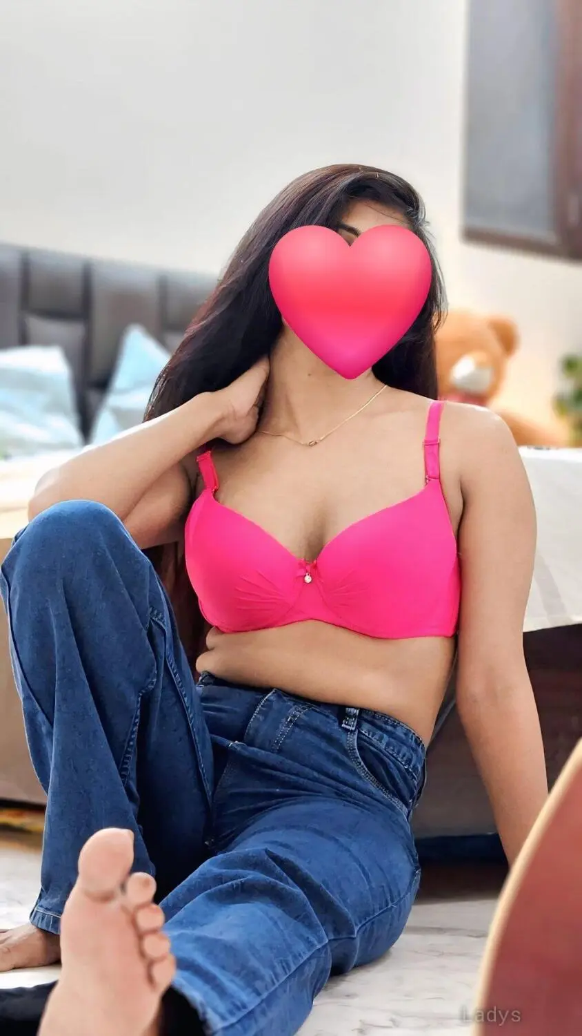 Divya, 25 years beautiful nude Ajman escorts girl, height  sm, Weight  kg