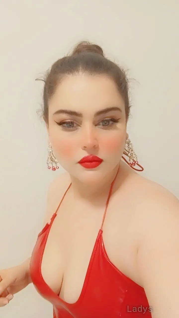 Amira, 22 years asian escorts girl, height 180 sm, Weight  kg, Al Ain eacort