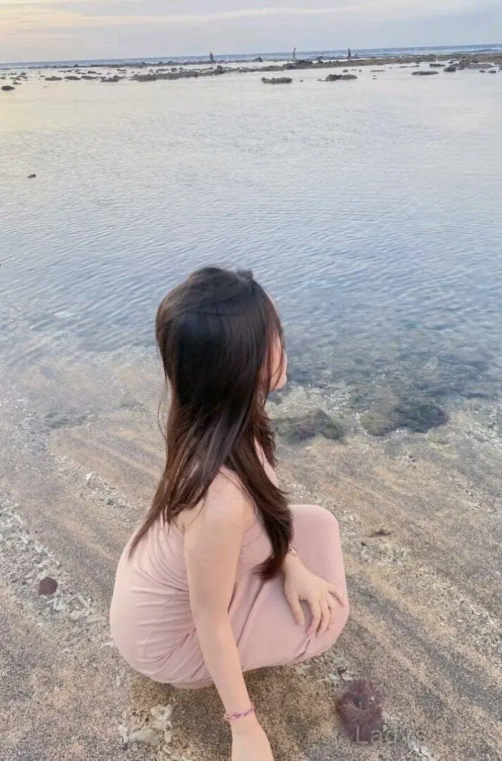 Tiffany, 27 years old Al Ain escort girl with big tits, height 150 sm, Weight  kg