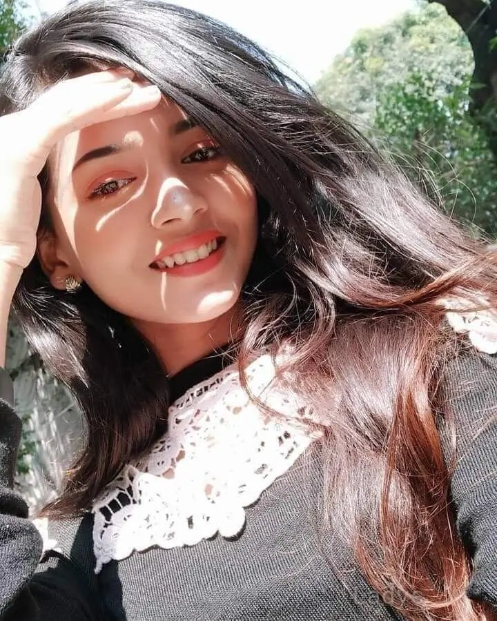Esha, 23 years beautiful nude Al Ain escorts girl, height 162 sm, Weight kg
