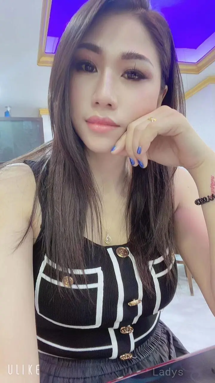 Hani, 30 years sexy hot local Al Ain excorts girl, height 165 sm, Weight  kg