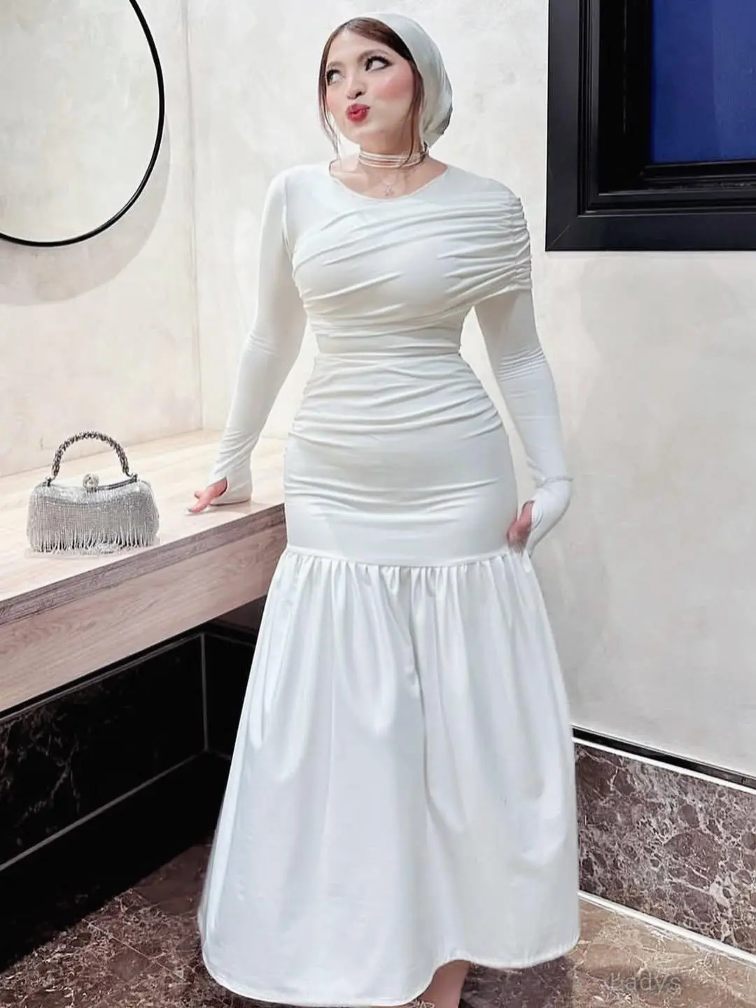 Sana, 23 years old Al Hofuf escort girl with big tits, height 164 sm, Weight kg