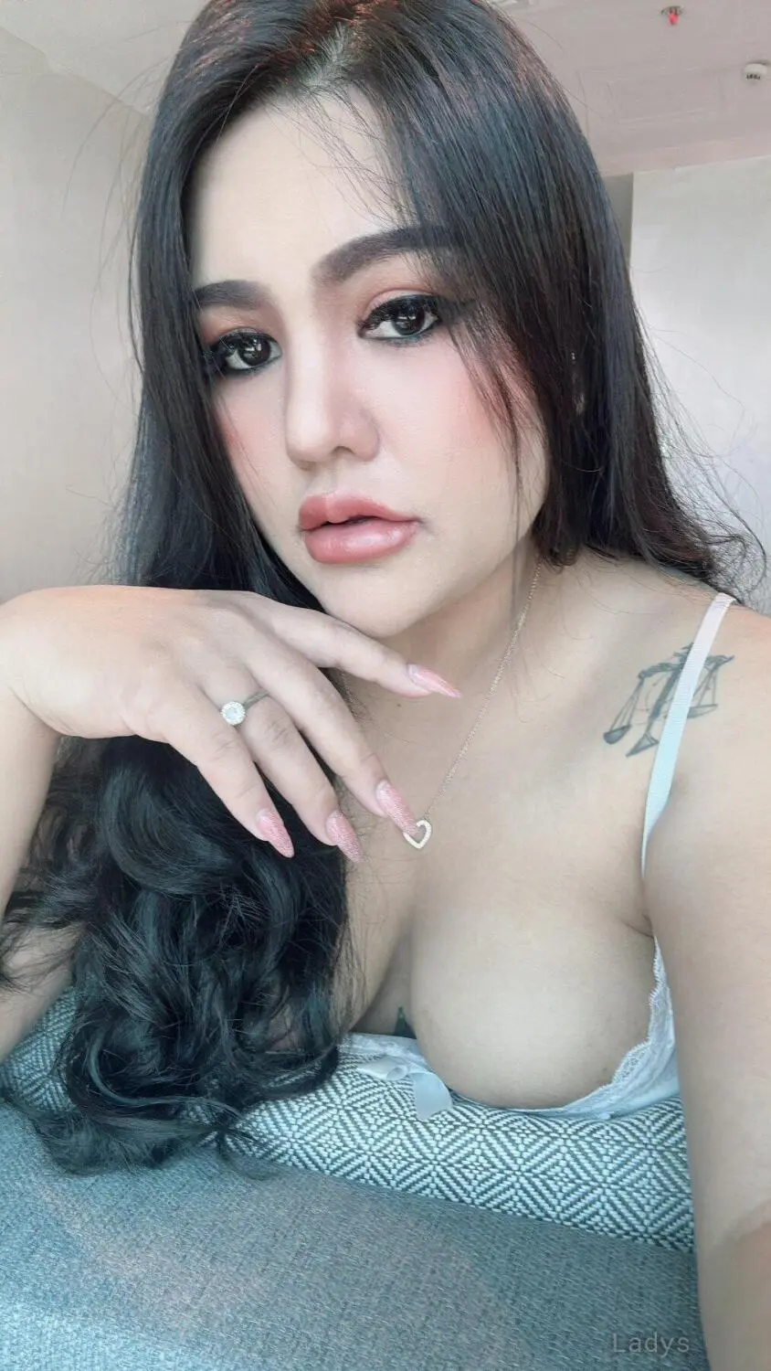 Natalee, 25 years asian escorts girl, height 163 sm, Weight kg, Al Khobar eacort