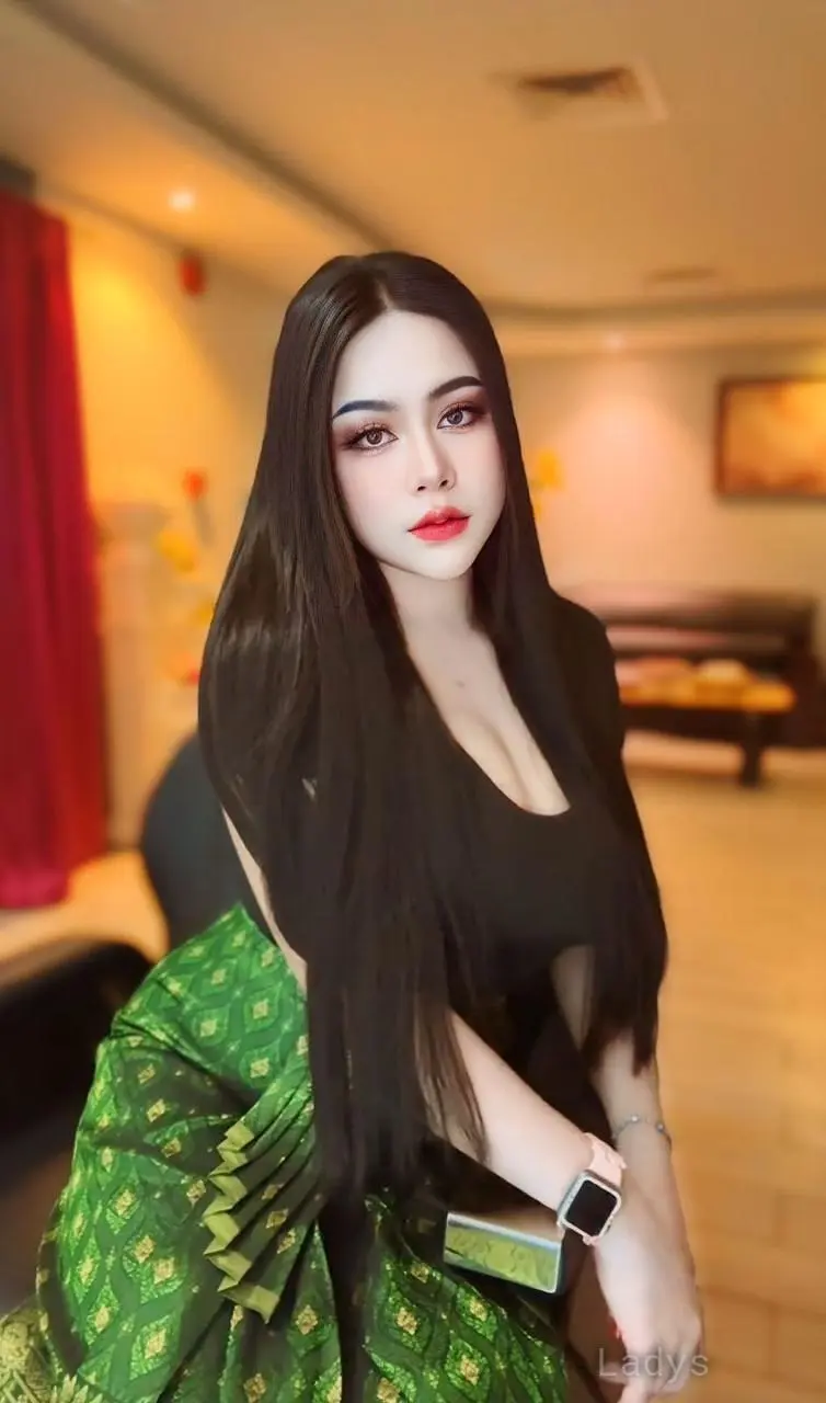 Haya, 27 years old Al Khobar escort girl with big tits, height 168 sm, Weight kg