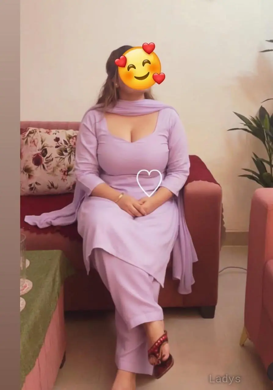 Malayali, 25 years old Al Khobar escort girl with big tits, height sm, Weight kg