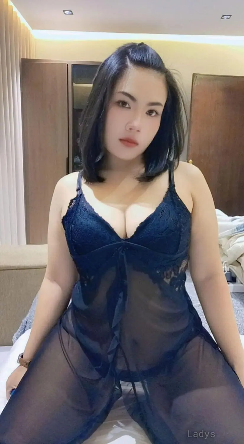 Amira, 31 years beautiful nude Al Khobar escorts girl, height 169 sm, Weight kg