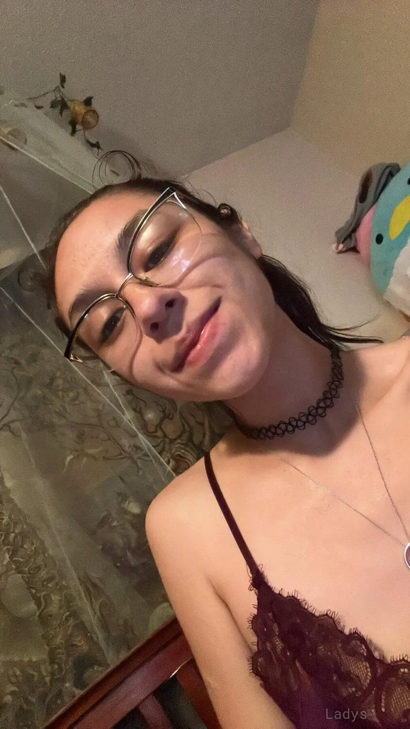 Lyla, 27 years old Al Kuwait escort girl with big tits, height  sm, Weight  kg