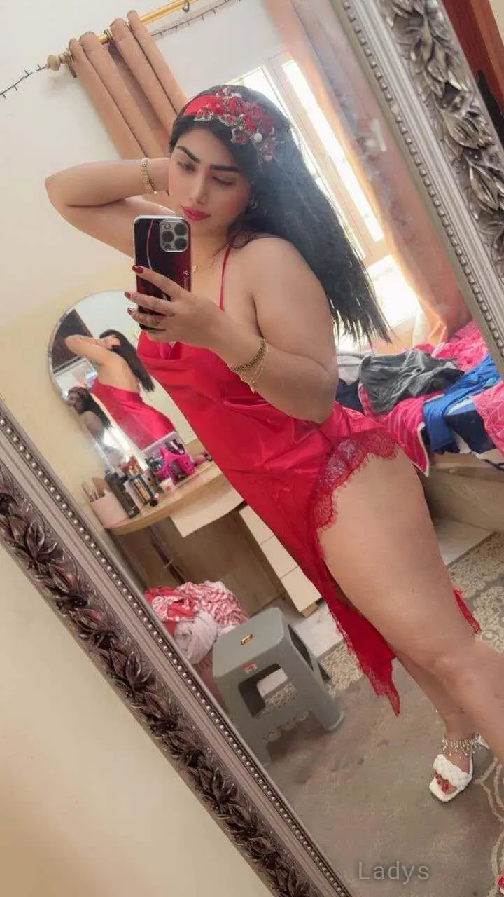 Sofia, 25 years old Al Kuwait escort girl with big tits, height 165 sm, Weight  kg