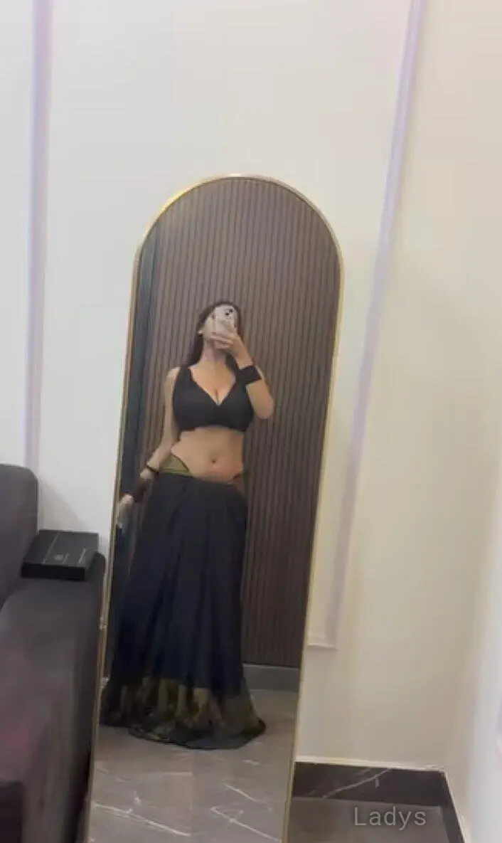 Hema, 25 years beautiful nude Al Kuwait escorts girl, height sm, Weight kg