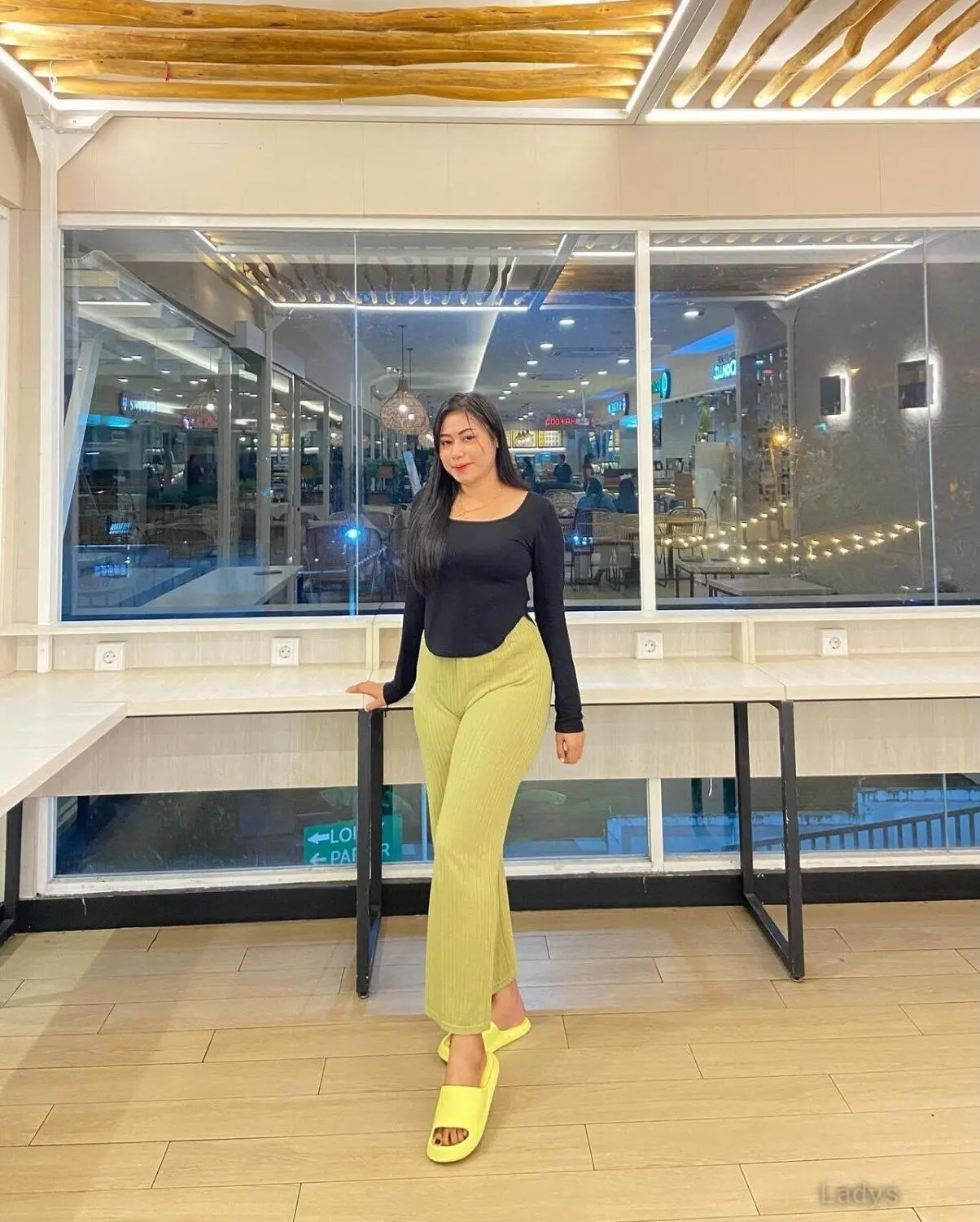 Kaolah, 26 years beautiful nude Al Wakrah escorts girl, height 165 sm, Weight kg