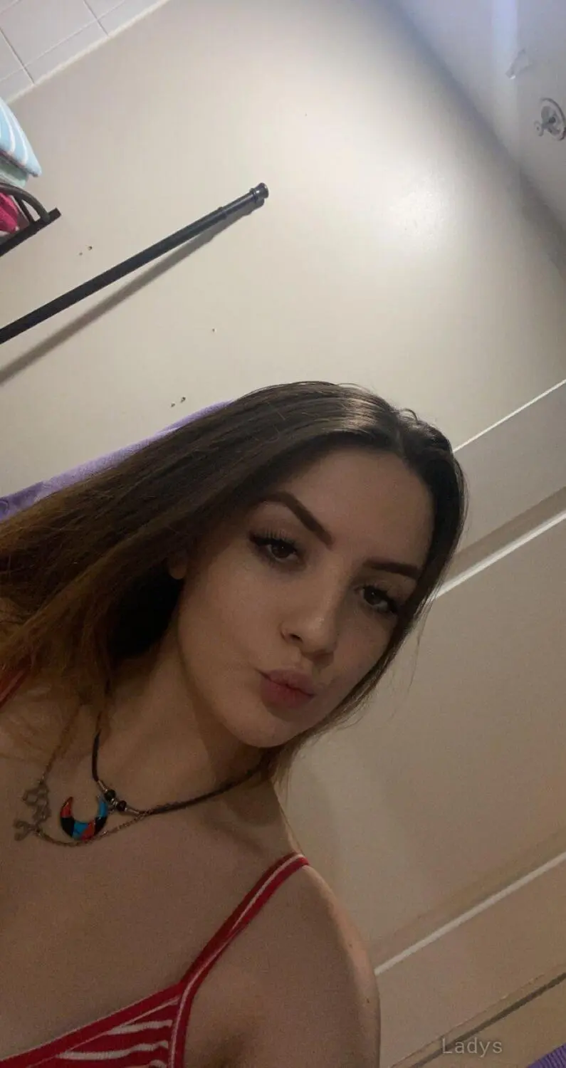 Elisa Fans, 28 years old Alabama escort girl with big tits, height 123 sm, Weight 38 kg