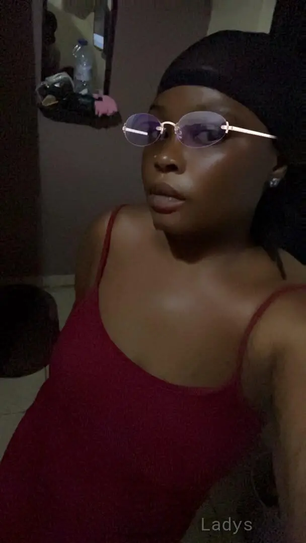 Aminata Samba  Escorte Manequin, 29 years beautiful nude Albufeira escorts girl, height 150 sm, Weight 58 kg