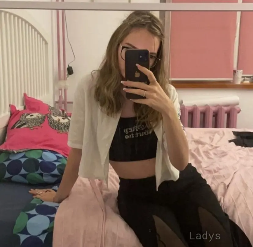 Jesse (hookup), 23 years beautiful nude Alexandria, VA escorts girl, height 162 sm, Weight 55 kg