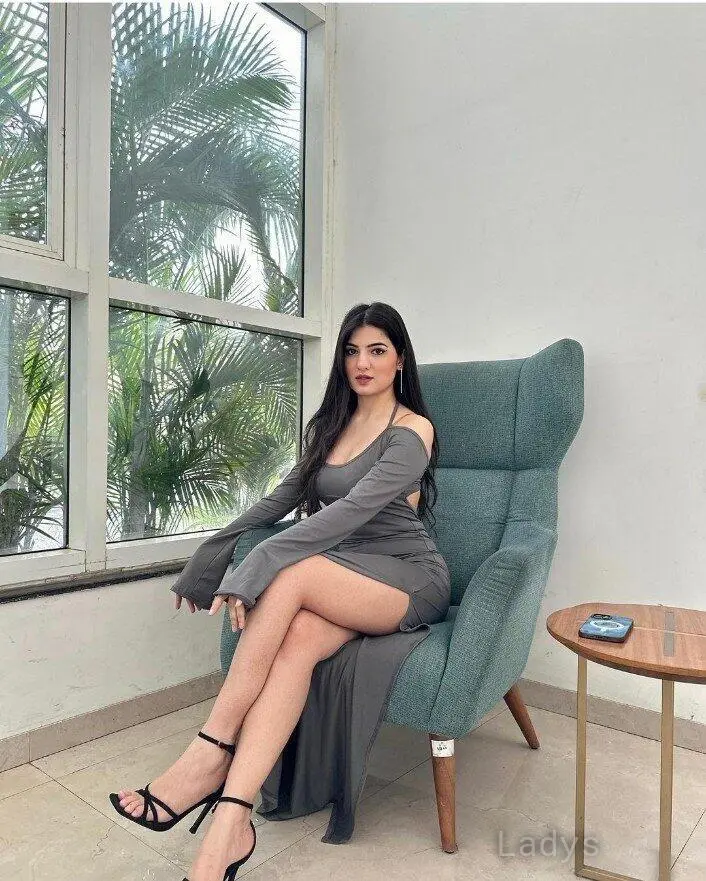Mina, 22 years beautiful nude Aligarh escorts girl, height 170 sm, Weight kg