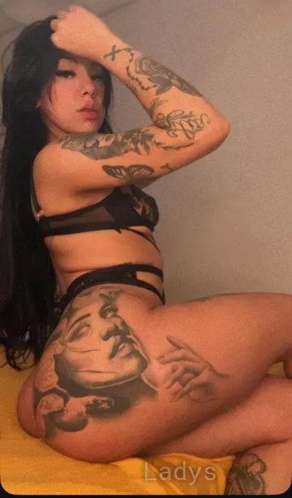 Emily Ferraz, 20 years beautiful nude Almada escorts girl, height 157 sm, Weight 56 kg