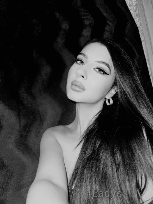 Alis, 26 years beautiful nude Almaty escorts girl, height 167 sm, Weight 52 kg