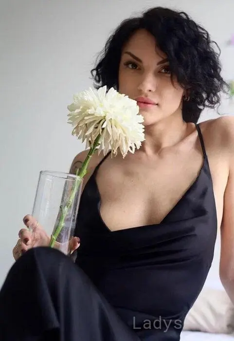 Stasya, 29 years beautiful nude Almaty escorts girl, height 168 sm, Weight 57 kg