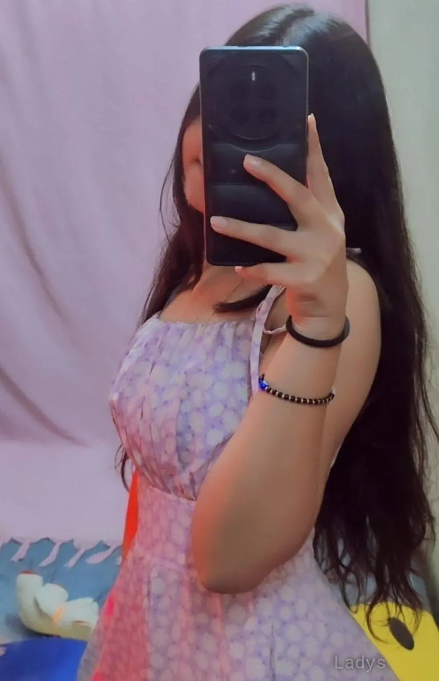 Snehal, 25 years old Amritsar escort girl with big tits, height 160 sm, Weight kg