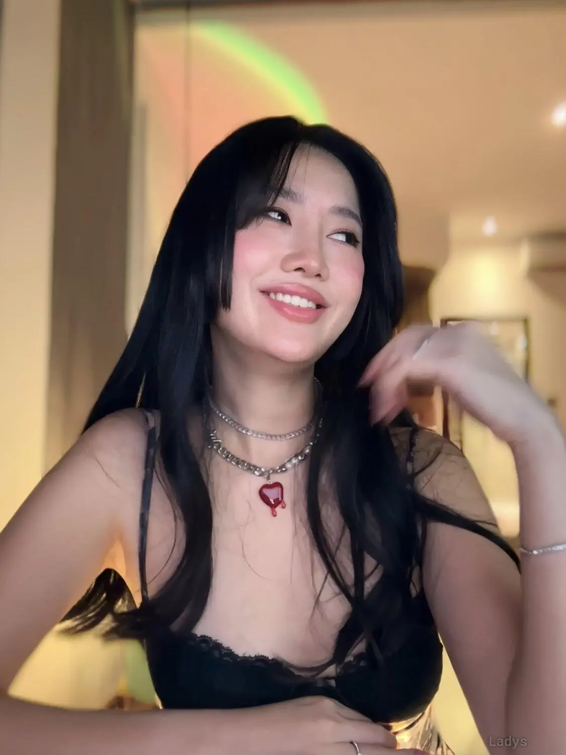 Fetish open-minded Amsterdam Goddess Ni, 25 years beautiful nude Amsterdam escorts girl, height 166 sm, Weight 62 kg