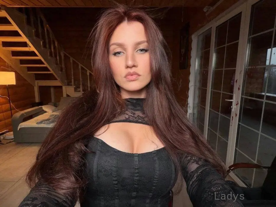 Kimberly, 22 years beautiful nude Amsterdam escorts girl, height 170 sm, Weight 54 kg