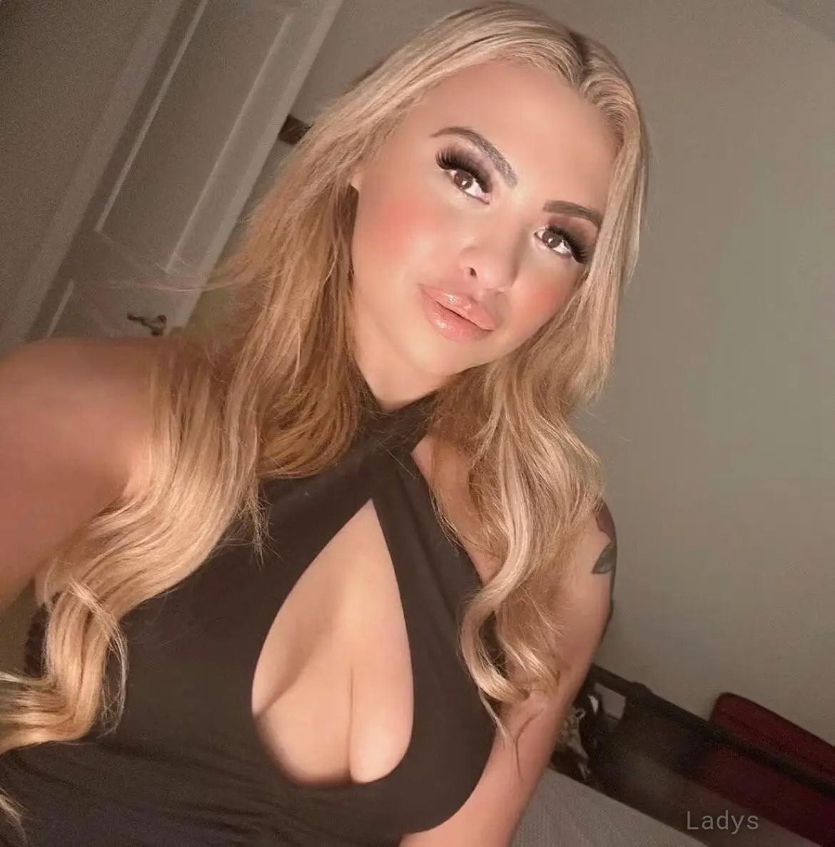 Giselle Jensen, 20 years beautiful nude Anaheim escorts girl, height 166 sm, Weight 52 kg
