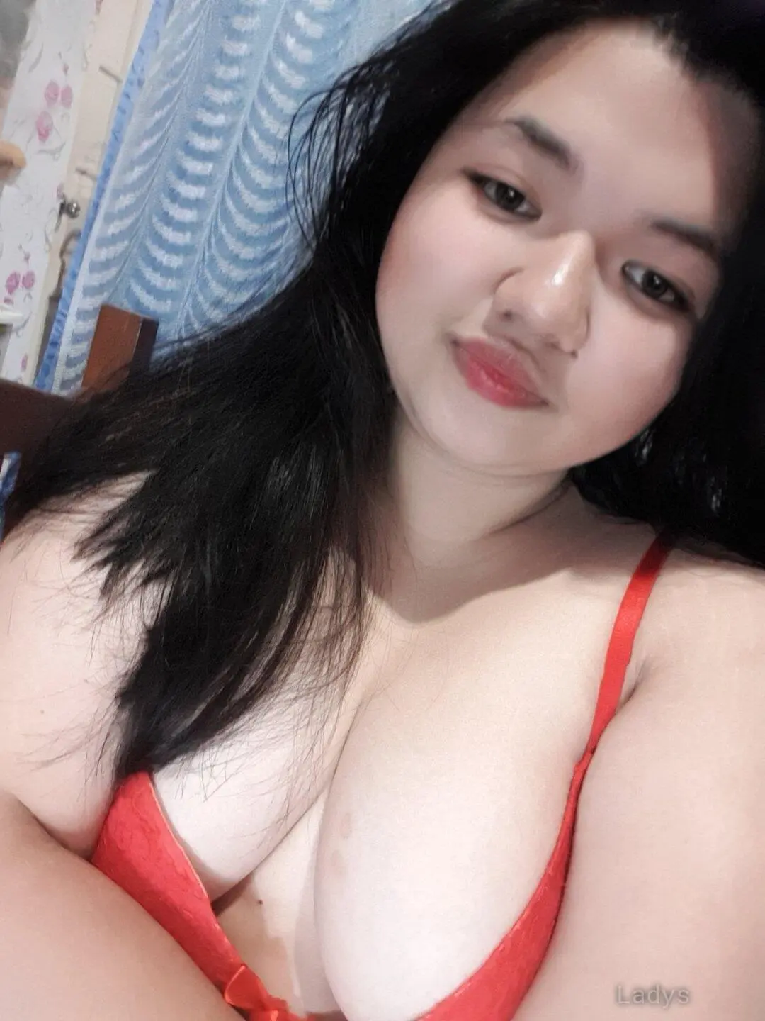 Sophia, 20 years beautiful nude Angeles City escorts girl, height 157 sm, Weight kg