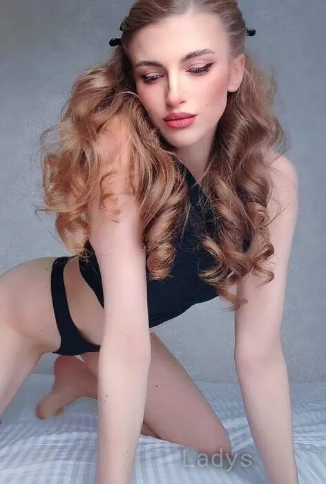 Eva, 24 years old Ankara escort girl with big tits, height 170 sm, Weight 54 kg
