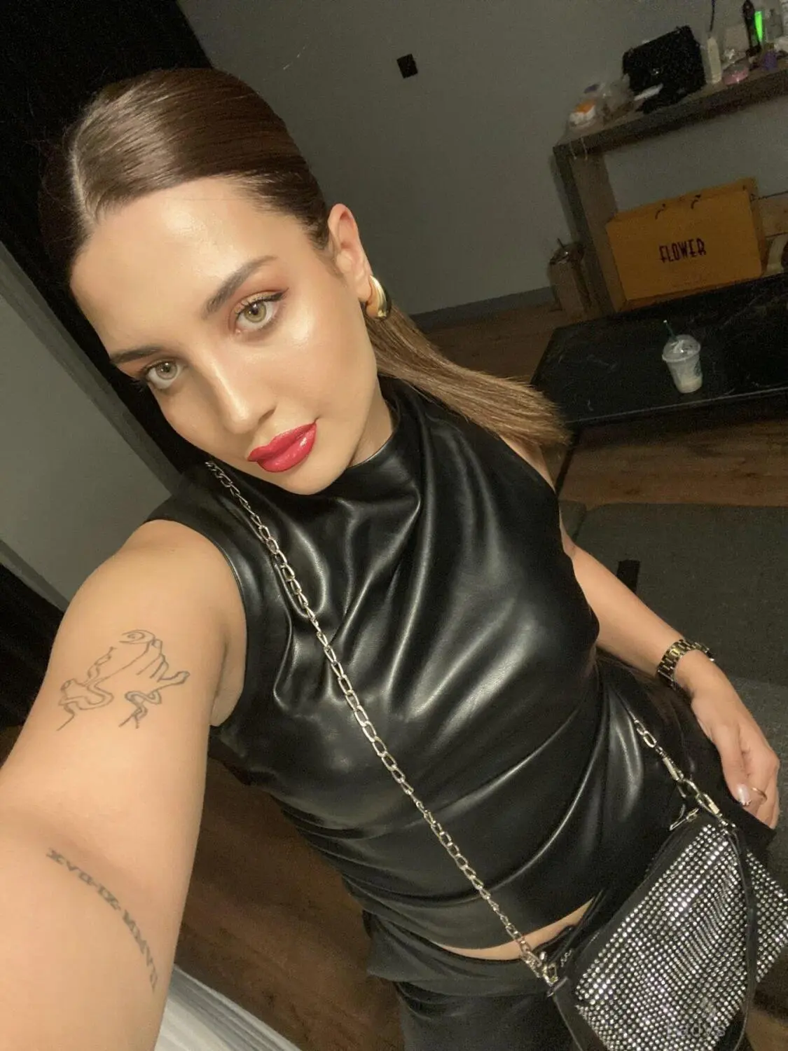 Eda, 24 years old Antalya escort girl with big tits, height 172 sm, Weight  kg