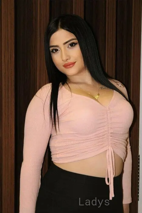 Berfi̇n, 22 years beautiful nude Antalya escorts girl, height 164 sm, Weight 65 kg