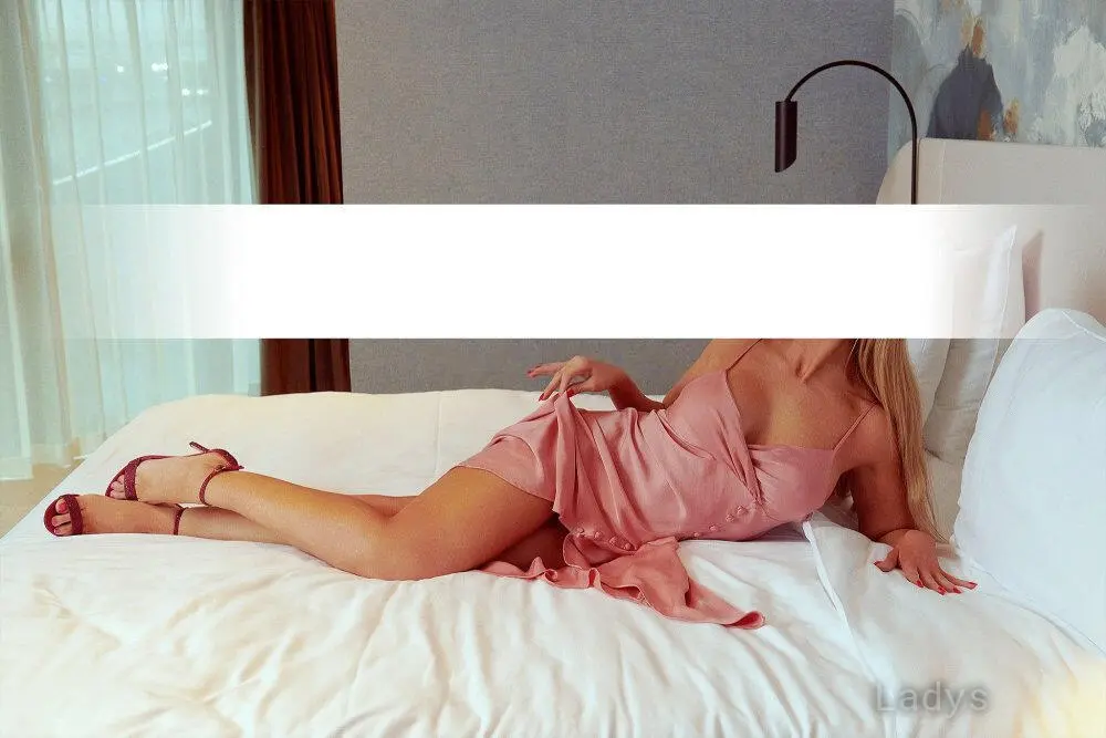 Gabriella Allure, 28 years beautiful nude Antwerpen escorts girl, height 168 sm, Weight 57 kg