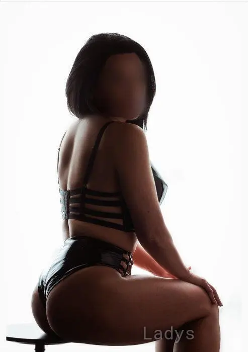 Tantra Maxime, 38 years beautiful nude Antwerpen escorts girl, height 160 sm, Weight 50 kg