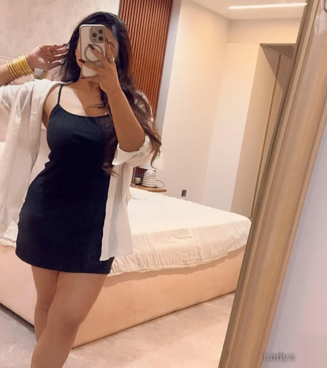 Gigi, 21 years old Anuradhapura escort girl with big tits, height 160 sm, Weight  kg