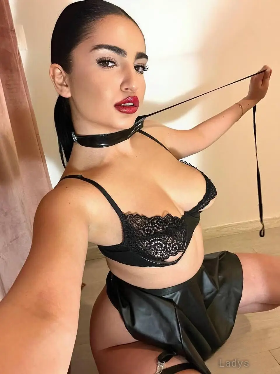 Rosie, 20 years beautiful nude Ashburn escorts girl, height 175 sm, Weight 55 kg