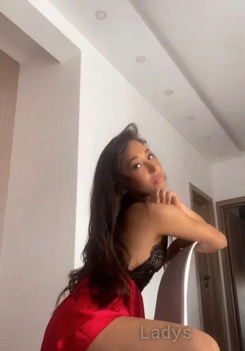 Aisha, 24 years beautiful nude Astana | Nūr-Sūltan escorts girl, height 160 sm, Weight 47 kg