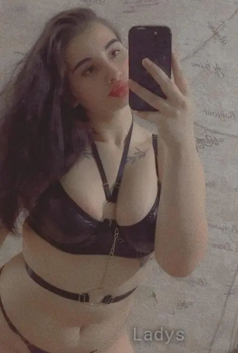 Renata, 19 years beautiful nude Astana | Nūr-Sūltan escorts girl, height 167 sm, Weight 73 kg