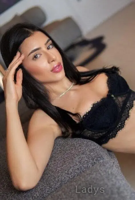 LAURA HAAK, 22 years beautiful nude Athens escorts girl, height 170 sm, Weight 56 kg