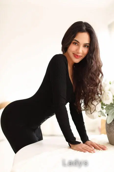 Lilarose, 24 years beautiful nude Athens escorts girl, height 166 sm, Weight 55 kg