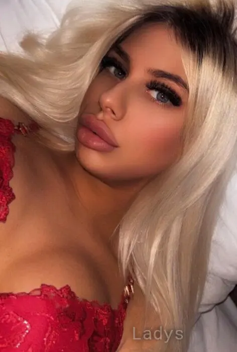 SCRIPT, 26 years beautiful nude Athens escorts girl, height 166 sm, Weight 53 kg