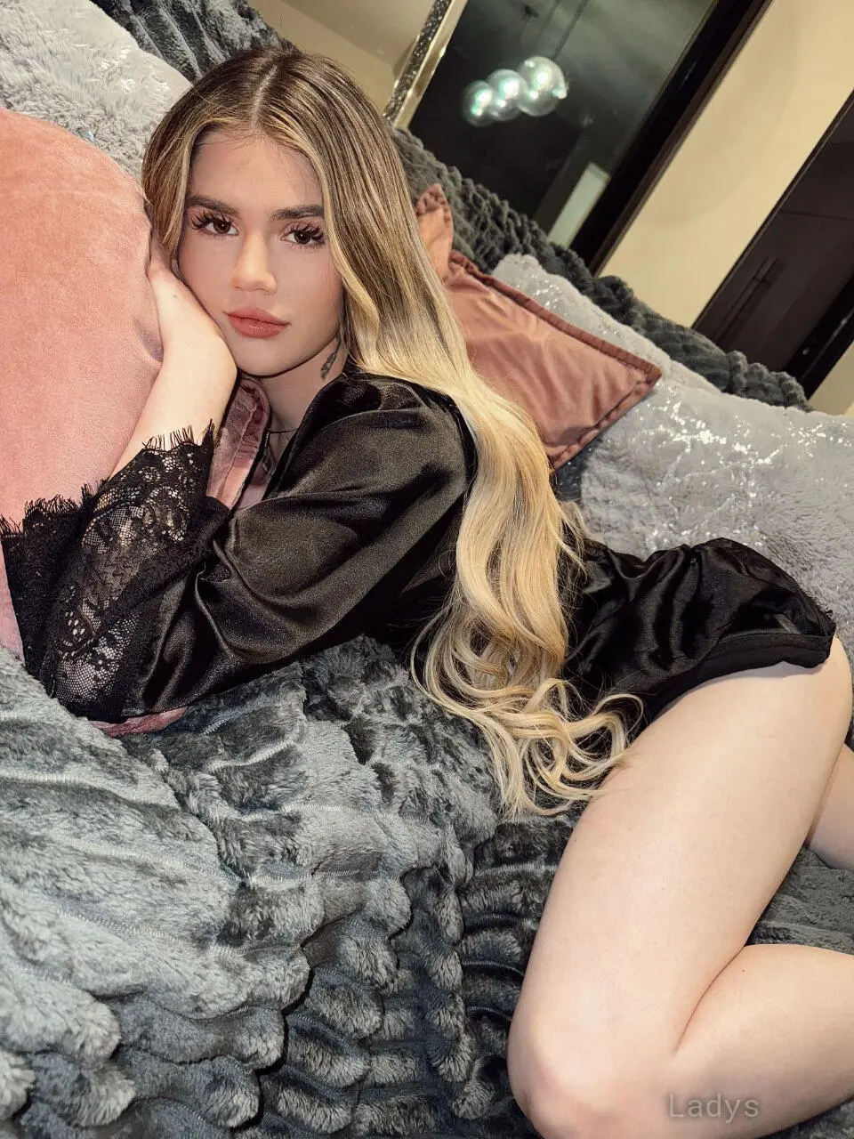 Alexi, 21 years beautiful nude Atlanta escorts girl, height 168 sm, Weight 57 kg