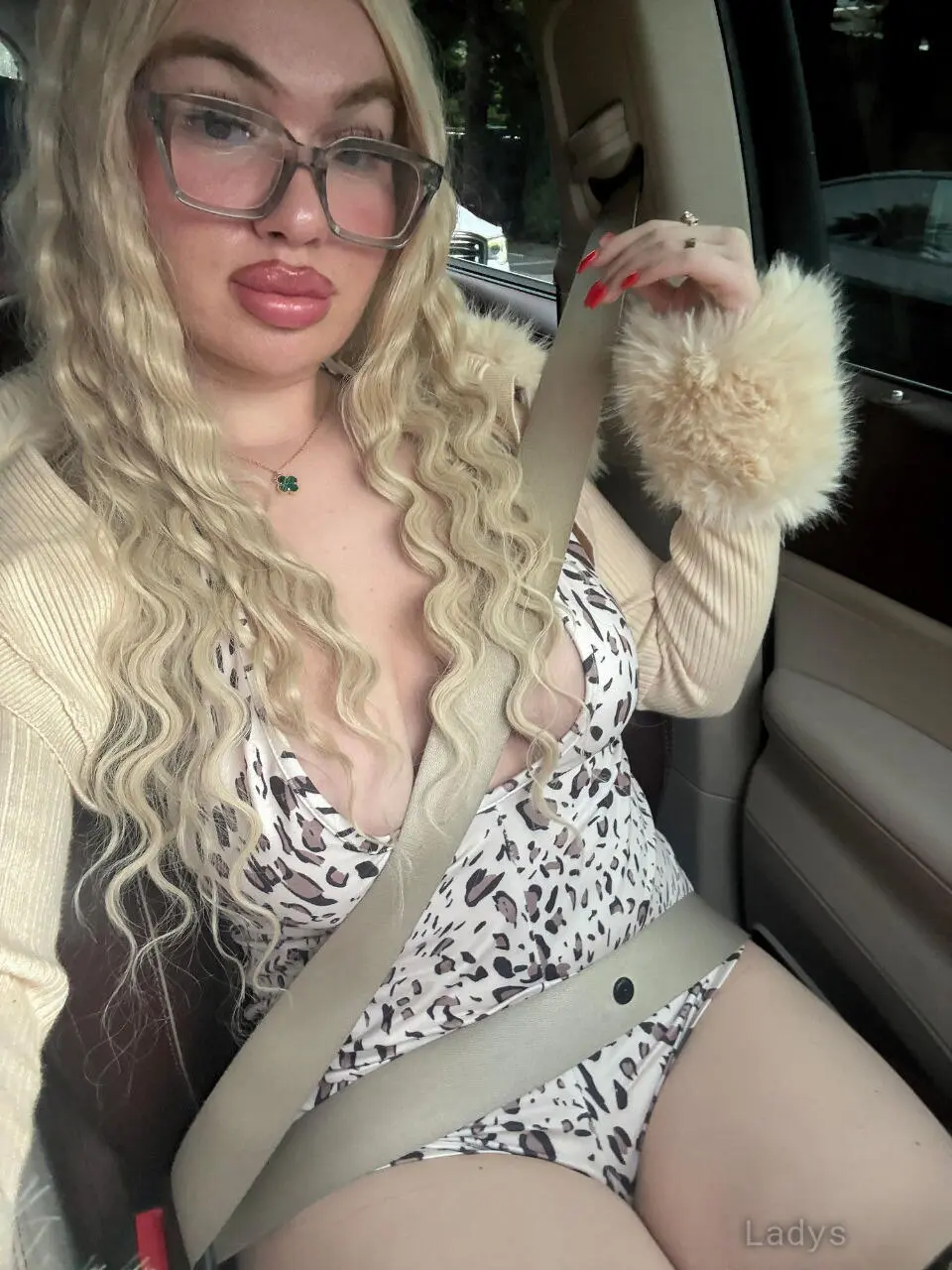 Daisy Lewis, 27 years beautiful nude Atlanta escorts girl, height 167 sm, Weight 56 kg