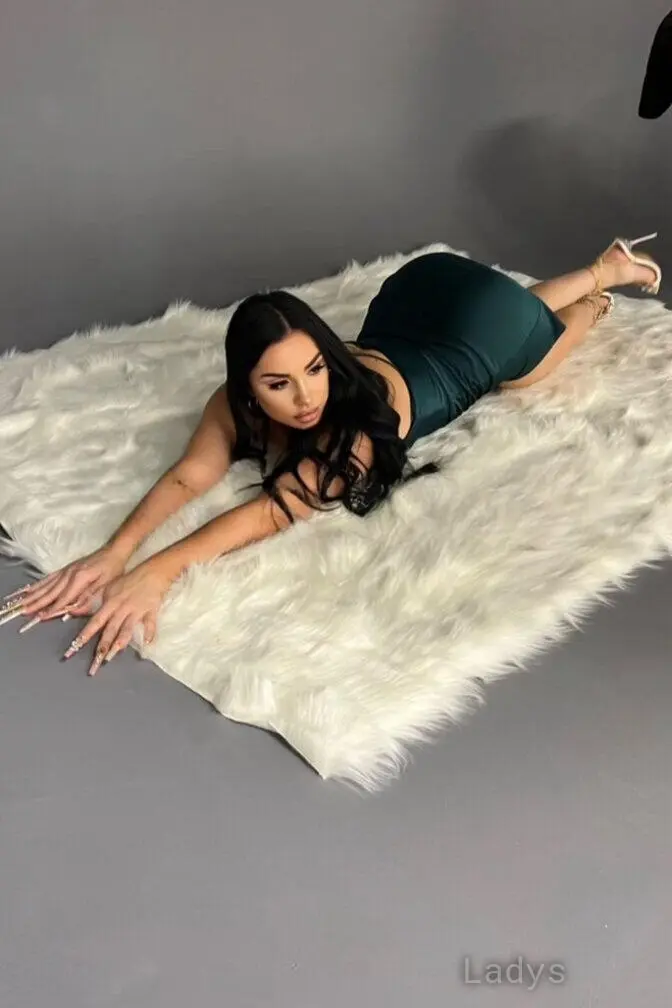 Kylie, 21 years beautiful nude Atlanta escorts girl, height 162 sm, Weight 61 kg