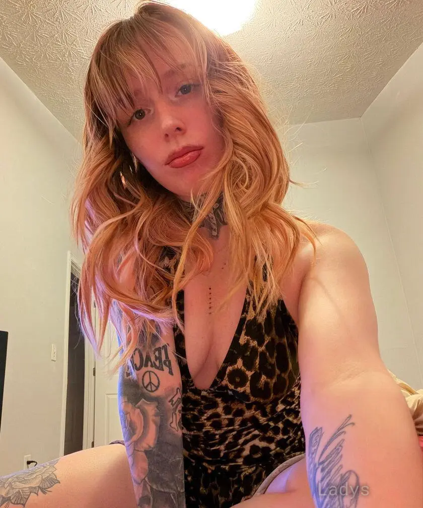 Marisa, 21 years beautiful nude Atlanta escorts girl, height 157 sm, Weight 66 kg