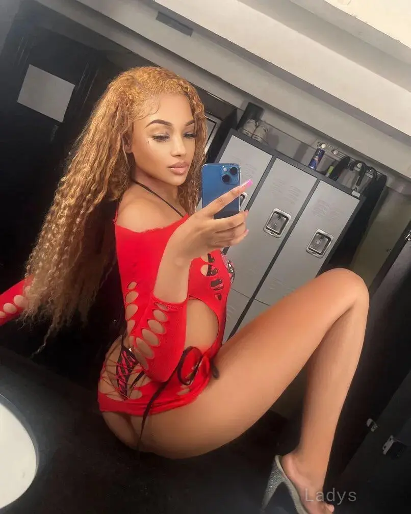 Mya Marie, 26 years beautiful nude Atlanta escorts girl, height 166 sm, Weight 60 kg