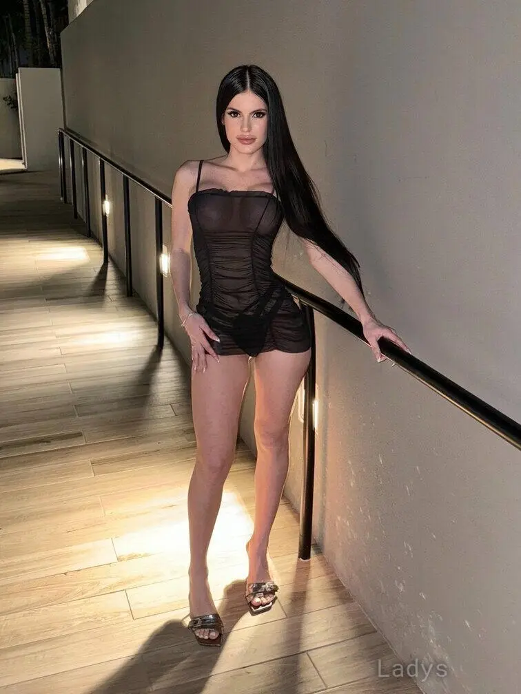 Nicole, 25 years beautiful nude Atlanta escorts girl, height 160 sm, Weight 52 kg