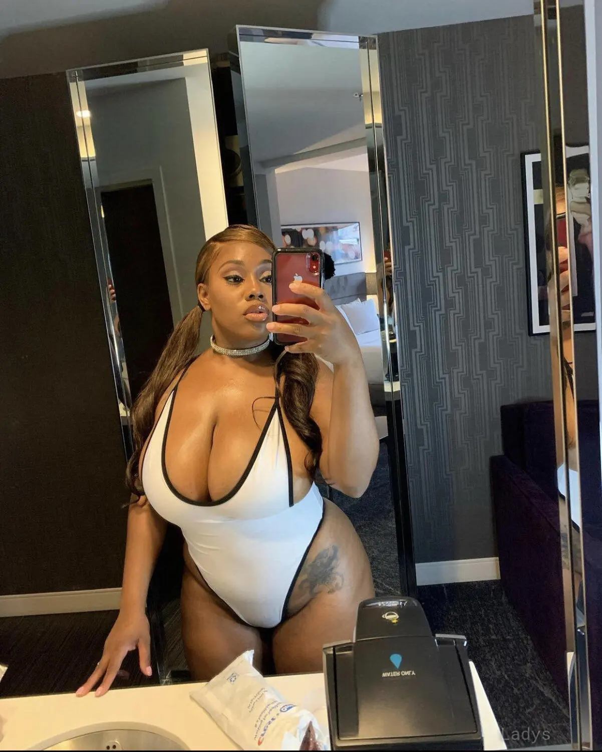 Sweet and available for hookup sex, 29 years beautiful nude Atlanta escorts girl, height 176 sm, Weight 74 kg