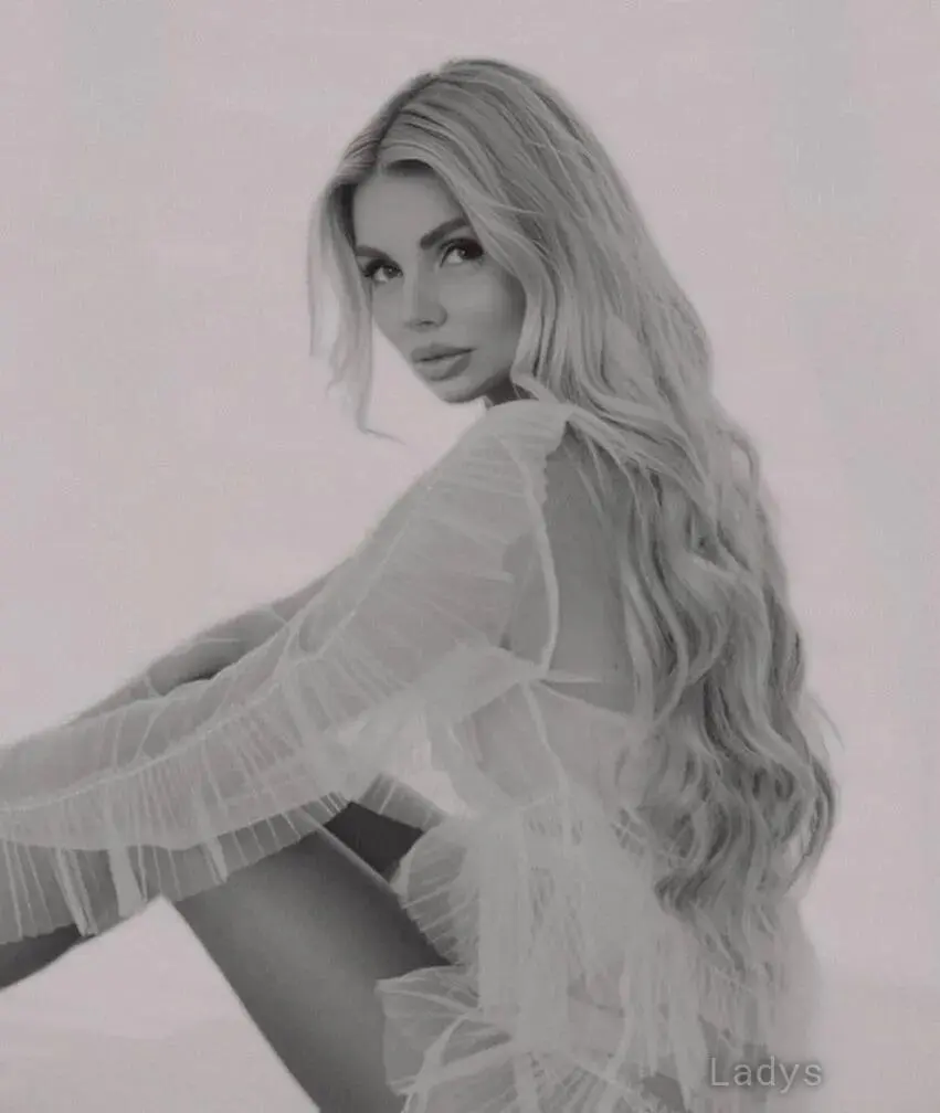 Taylor, 22 years beautiful nude Atlanta escorts girl, height 163 sm, Weight 58 kg
