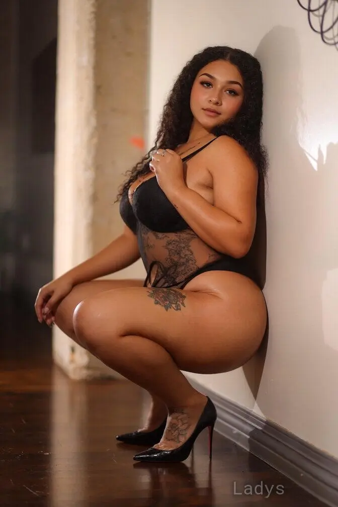 Celine, 22 years beautiful nude Atlantic City escorts girl, height 161 sm, Weight 65 kg