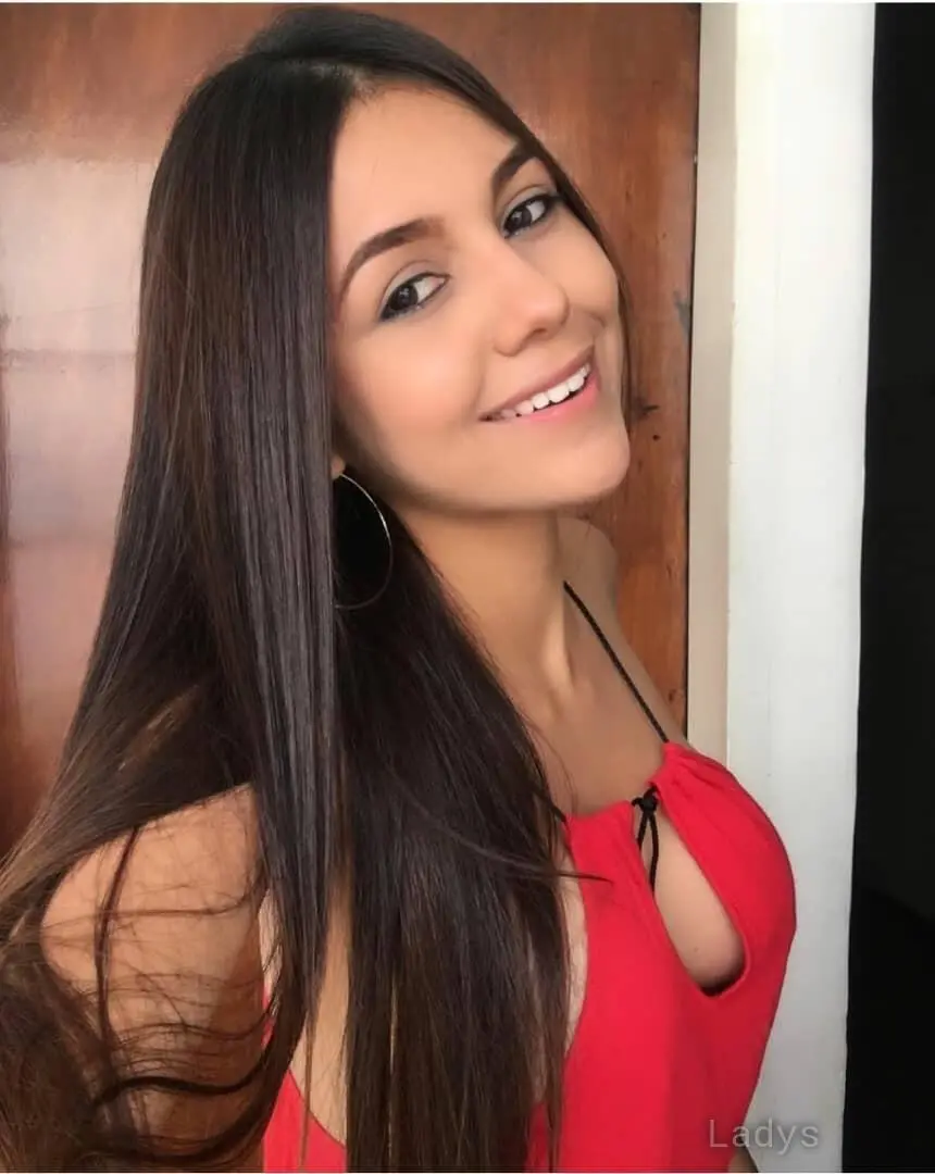 Lyna, 24 years beautiful nude Augsburg escorts girl, height 162 sm, Weight 52 kg
